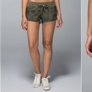lululemon hotty hot shorts